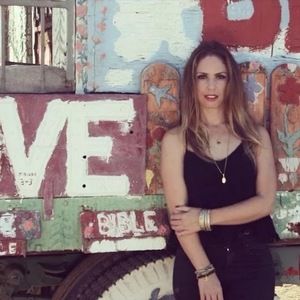 Meet your Posher, Mel